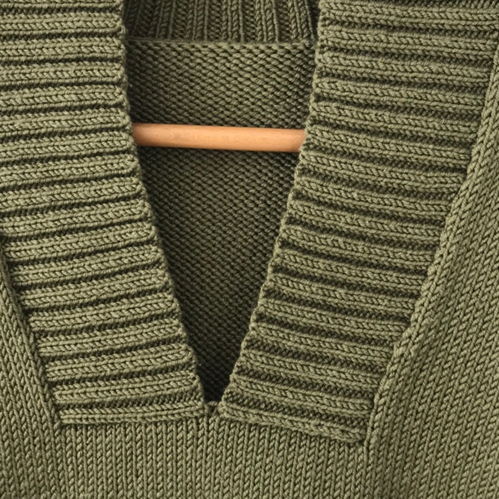 Green Sweater - Picture 7 of 7